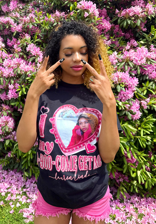 Limited Edition Merch 🎵 1-900-COME GET ME TEE -Black