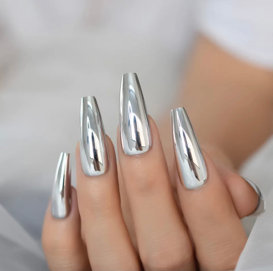 Silver Metal Press Ons {24 Nails}