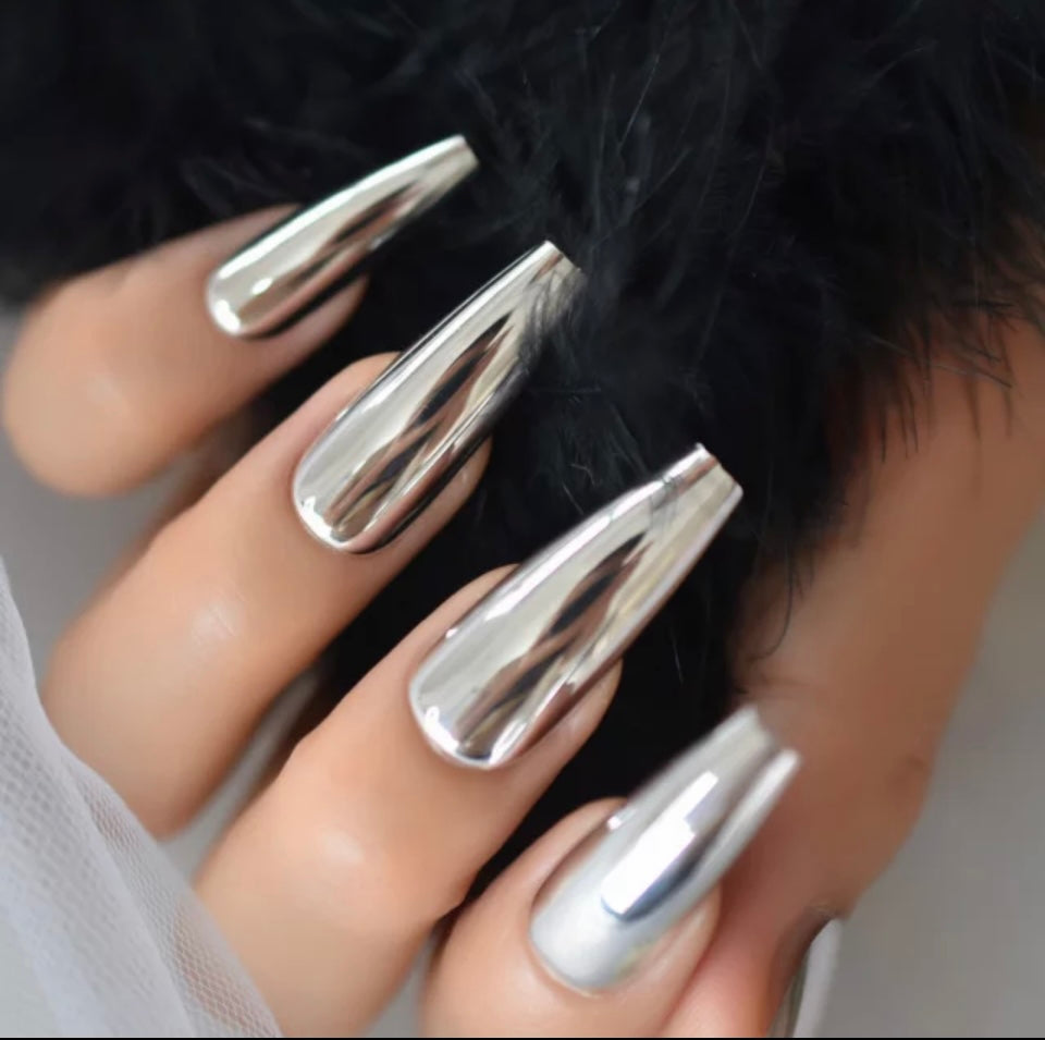 Silver Metal Press Ons {24 Nails}