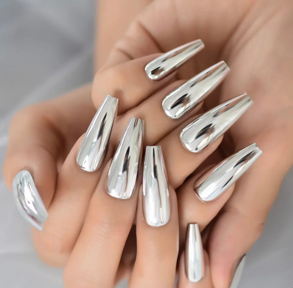 Silver Metal Press Ons {24 Nails}